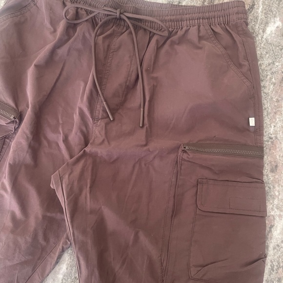 NWT🎁🎄Urban Outfitters Large Jogger Pants - Never worn - with tags - Picture 13 of 13